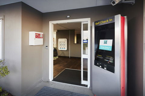 Ibis Budget Perth Airport - Australian Destinations 5