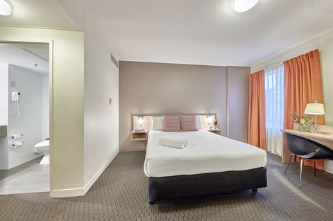 Ibis Perth - Australian Destinations 4