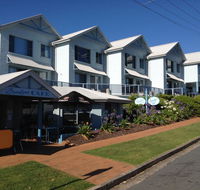 Breakers Apartments - Australian Destinations