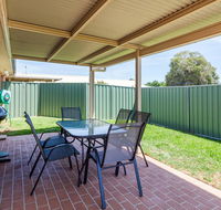 Colonial Court Villas - Australian Destinations
