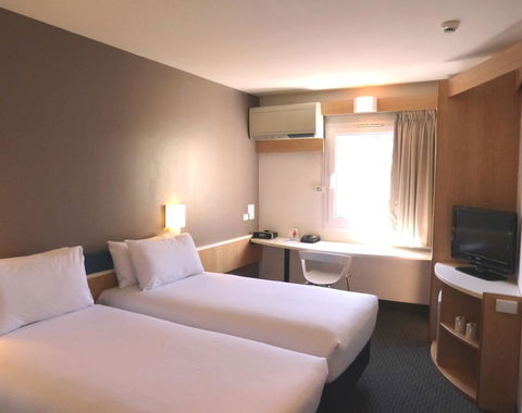 Ibis Thornleigh - Australian Destinations 24
