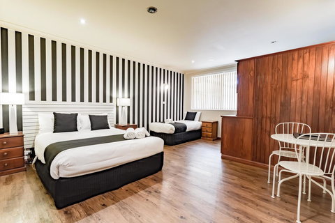 Bundanoon Country Inn Motel - Australian Destinations 8