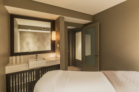 Swissotel Sydney - Australian Destinations 22