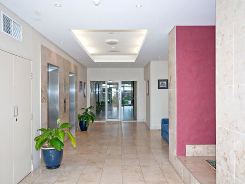 Messines Street, Breakwater Apartment, 104 - Australian Destinations 14