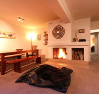 Full Circle Apartments - Australian Destinations