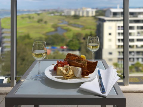Sage Hotel Wollongong - Australian Destinations 8