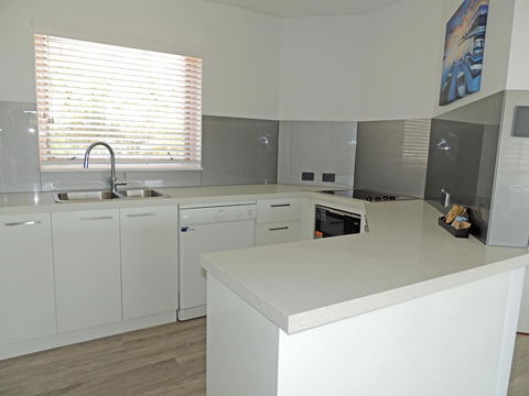 Charlesworth Bay Beach Resort - Australian Destinations 9