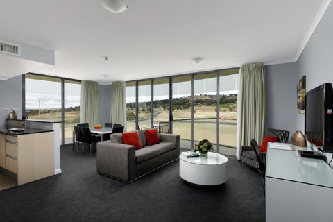 Rydges Mount Panorama Bathurst - Australian Destinations 12
