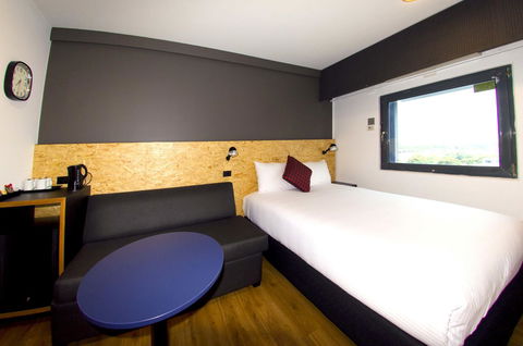 Ibis Budget Sydney East - Australian Destinations 24