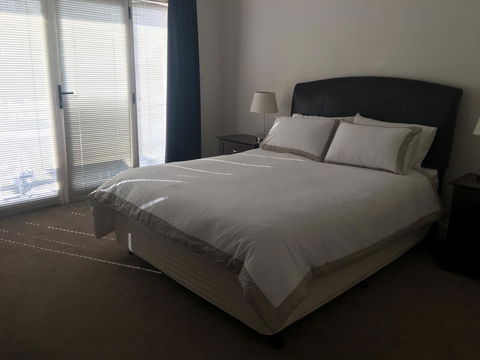 Travers Street Apartment - Australian Destinations 2