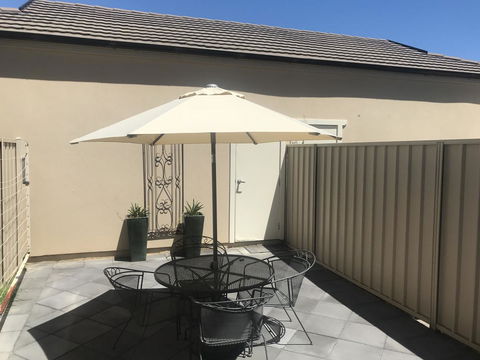 Travers Street Apartment - Australian Destinations 7