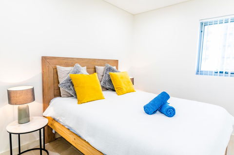 Near Train Station, New 2 BR Apt/free Parking - Australian Destinations 22