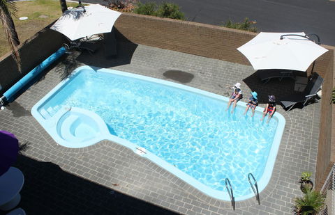 Narooma Palms Holiday Apartments - Australian Destinations 0