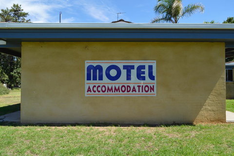 Brolga Hotel Motel - Coleambally - Australian Destinations 5