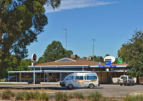 Brolga Hotel Motel - Coleambally - Australian Destinations 29