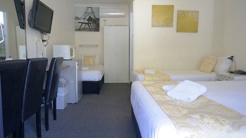 Highway Motor Inn Taree - Australian Destinations 2