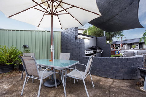 Highway Motor Inn Taree - Australian Destinations 30