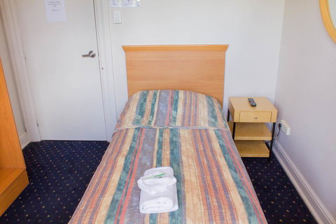 Gardners Inn Hotel - Australian Destinations 42