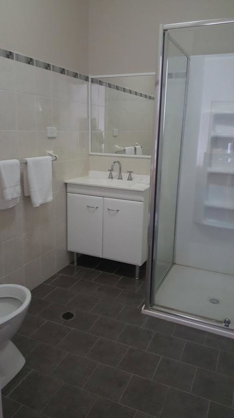 Gardners Inn Hotel - Australian Destinations 43