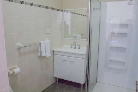 Gardners Inn Hotel - Australian Destinations 16