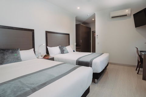 Darwin City Hotel - Australian Destinations 22