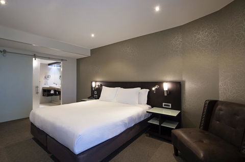 Hilton Darwin - Australian Destinations 30