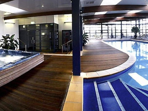 Novotel Canberra - Australian Destinations 13