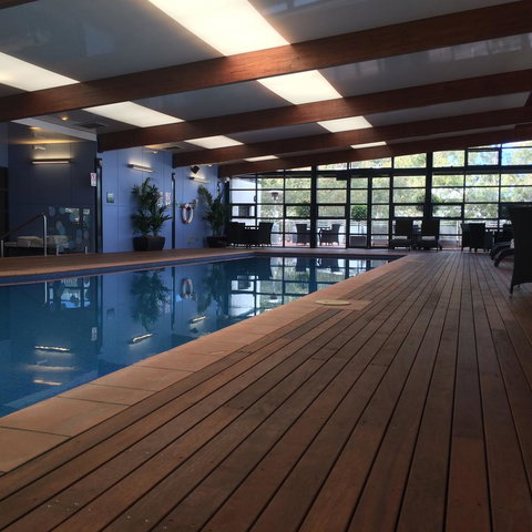 Novotel Canberra - Australian Destinations 4