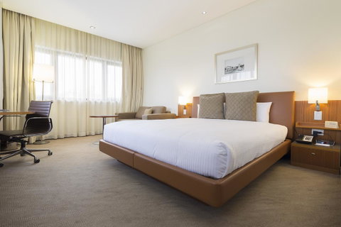 Novotel Canberra - Australian Destinations 24