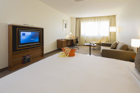 Novotel Canberra - Australian Destinations 23