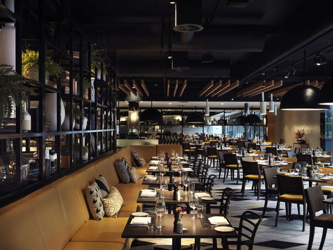 QT Canberra - Australian Destinations 20