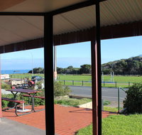 Bott's Beach Retreat - Australian Destinations