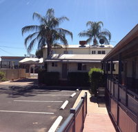 Bottle Tree Gardens Motel - Australian Destinations