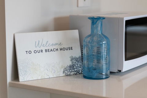 Brand New And Beautiful - Rosebud Holiday Home - Australian Destinations 1