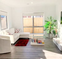 Brand New Home 10 mins to Beach Torquay Geelong Deakin Hospitals - Australian Destinations
