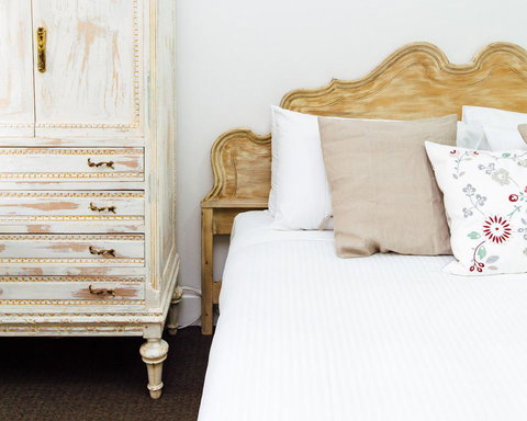 Bundanoon Hotel - Australian Destinations 3