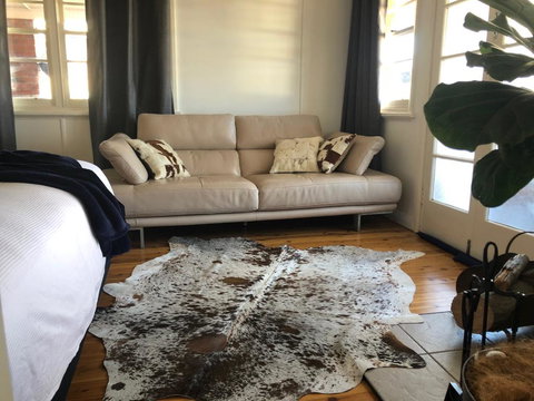 Bungalow@Tenterfield - Modern Vintage Luxury - Australian Destinations 2