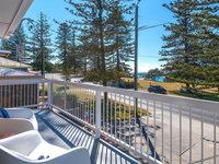 Burleigh - great house room for the boat- across the road from beach
