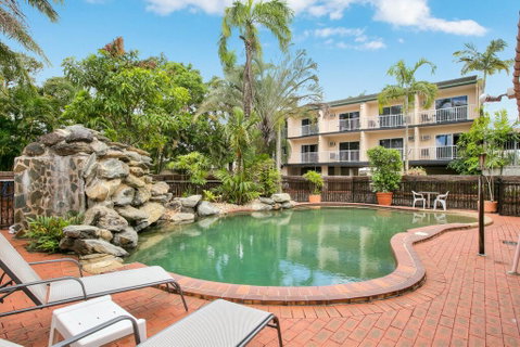 Cairns City Sheridan - Australian Destinations 2