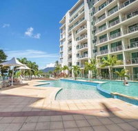 Cairns Esplanade 2 Bed 2 Bath Resort Hotel - Australian Destinations