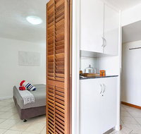 Cairns Esplanade Apartment - Australian Destinations