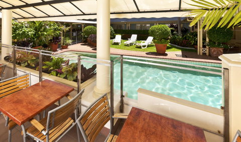 Cairns Queens Court - Australian Destinations 2