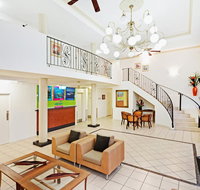 Cairns Queens Court - Australian Destinations