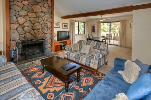 Camelot - Australian Destinations 2