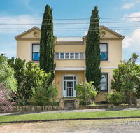 Campbell House - Australian Destinations
