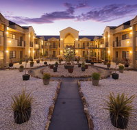 Canberra Parklands Central Apartment Hotel - Australian Destinations