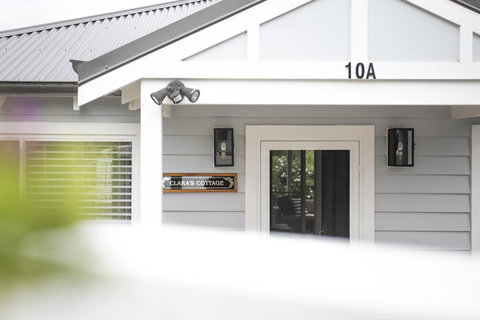 Claras Cottage - Australian Destinations 1