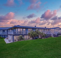 Cliff Top - Australian Destinations