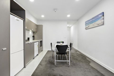 Cosmopolitan Hotel Melbourne - Australian Destinations 1