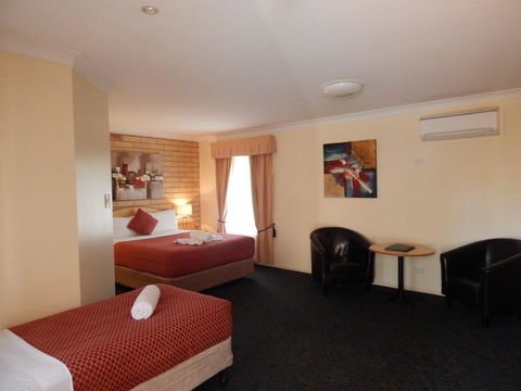 Cotswold Motor Inn - Australian Destinations 0